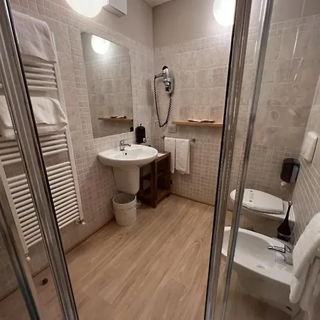 La Tana Dell'orso & Hotel 3*