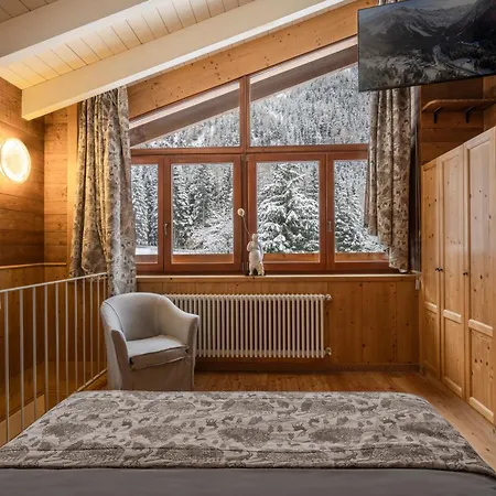 Hotel La Tana Dell'orso & 3*