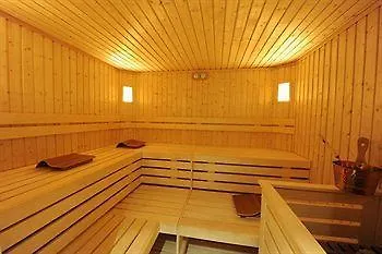 La Tana Dell'orso & Ponte Di Legno