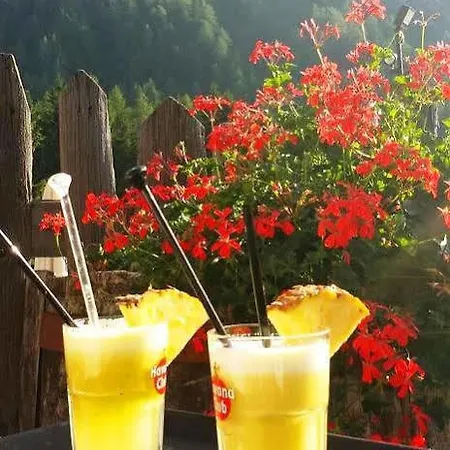 La Tana Dell'orso & Ponte Di Legno
