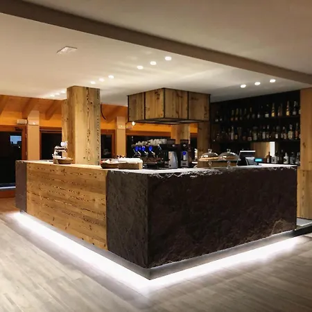 La Tana Dell'orso & Hotel 3*