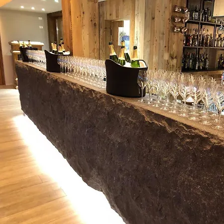 Hotel La Tana Dell'orso & 3*