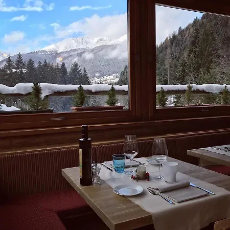 La Tana Dell'orso & Otel