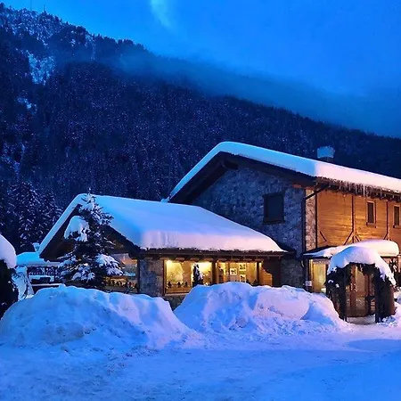 فندق La Tana Dell'orso & 3*